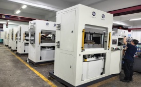 玻纤真空热压机采用真空+温控+压力三位一体成型
